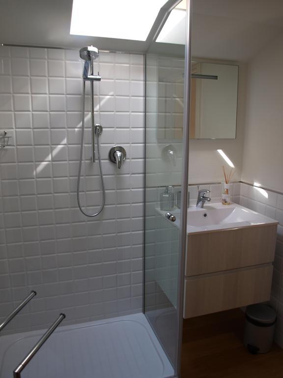 Il Pontile Holidays Apartment Марина-ді-П'єтразанта Номер фото